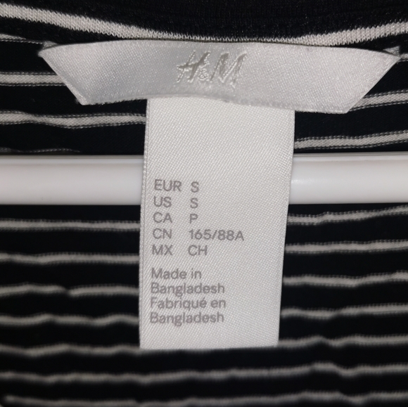 H&M shirt tee tshirt- black and white stripes- S - Picture 3 of 4